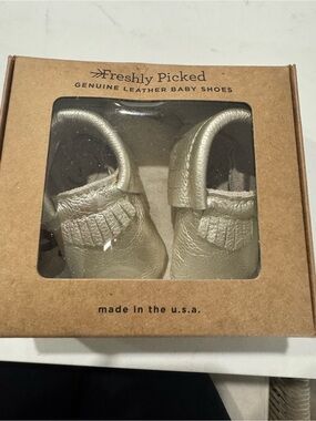 Freshly Picked Leather Baby Shoes